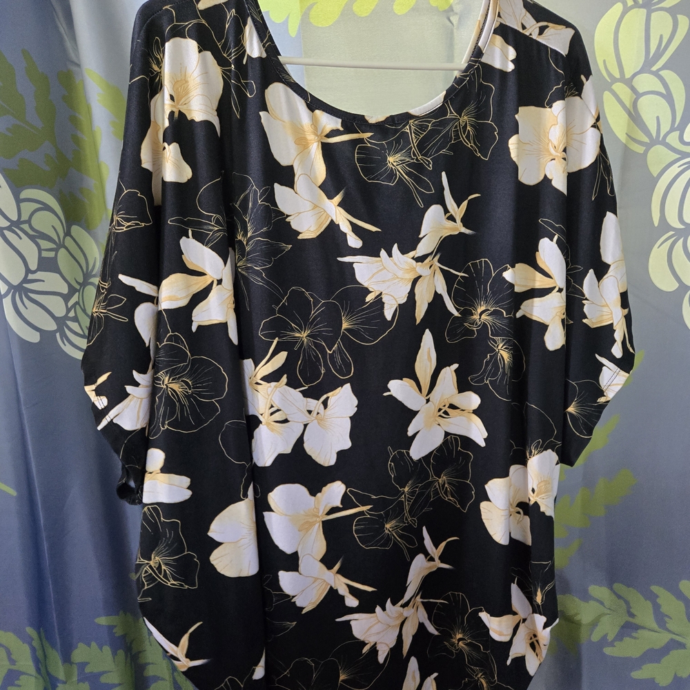 Cream and White Relaxed Boxy Blouse